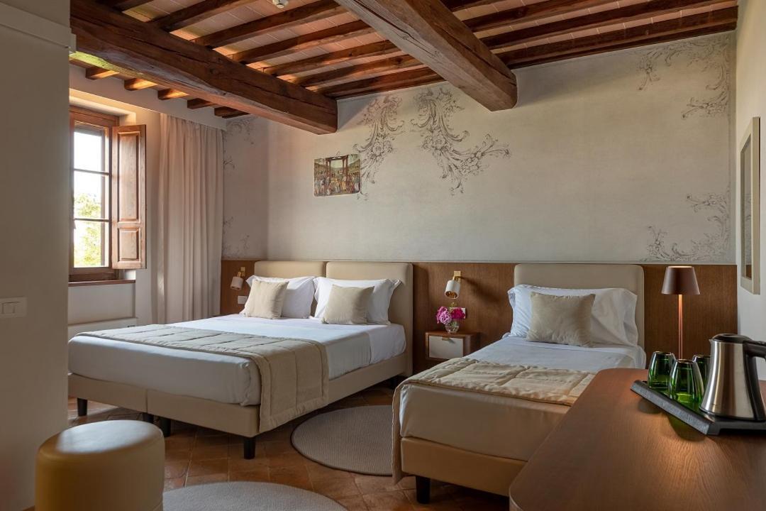 Large Double Room,1318664398:JPEG